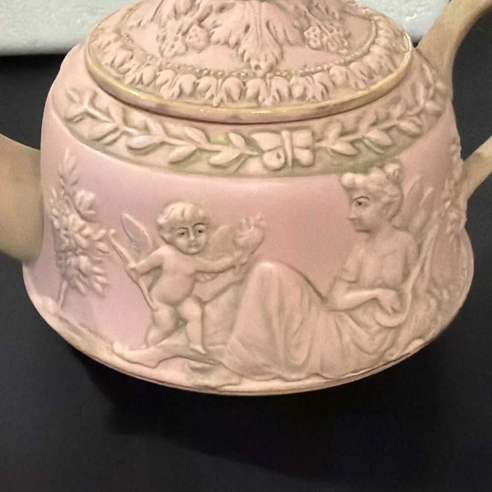 Antique Schafer‎ & Vater Pink German Jasperware Teapot Cherubs Fairies Porcelain